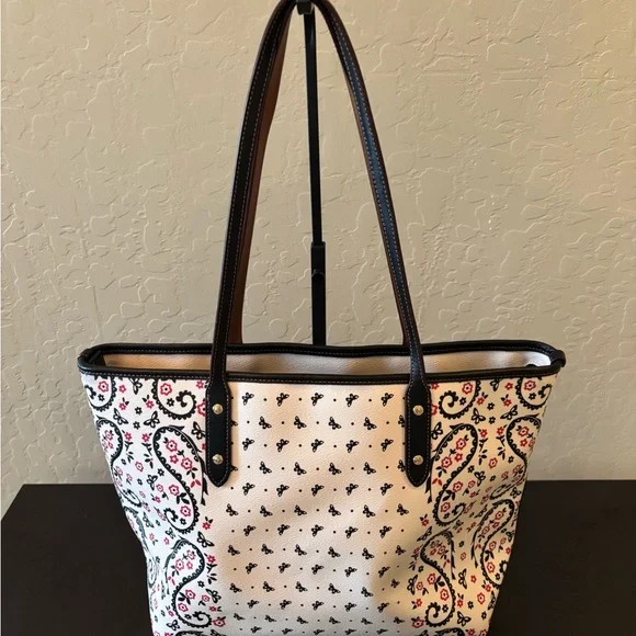 Coach Butterfly Bandana Paisley Zip Tote - Picture 3 of 9